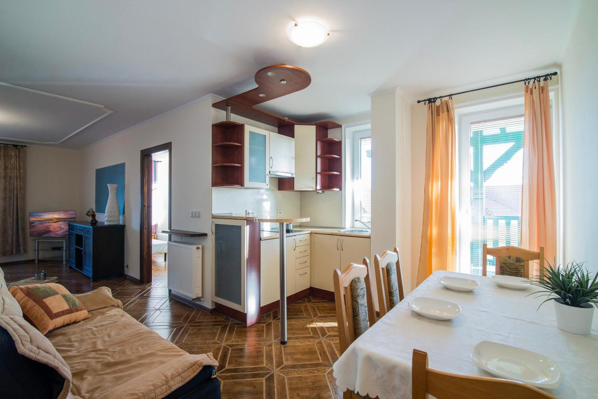 Pionow Rodzinne Apartamenty Urocza 10 Krynica Morska Luaran gambar