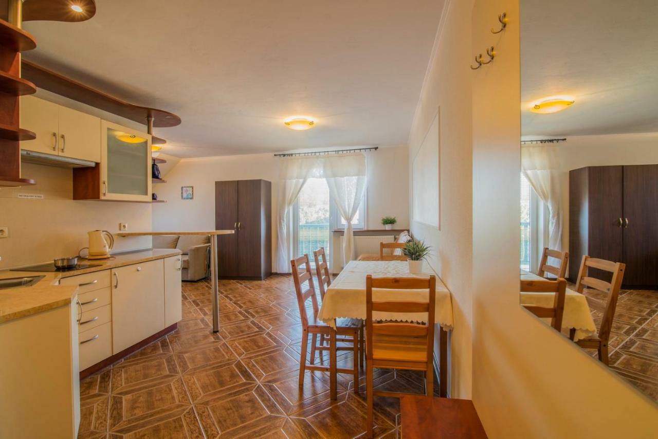 Pionow Rodzinne Apartamenty Urocza 10 Krynica Morska Luaran gambar