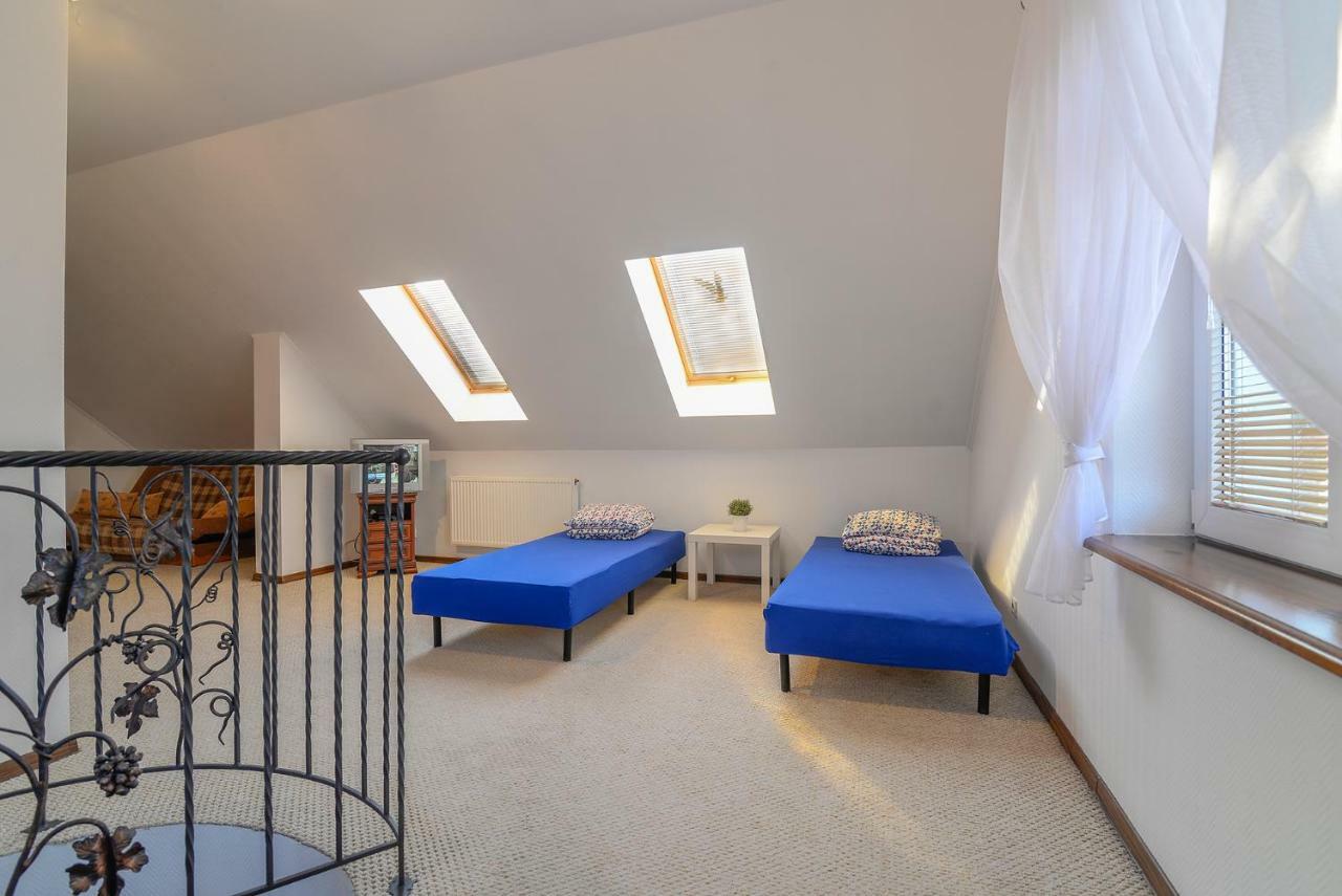 Pionow Rodzinne Apartamenty Urocza 10 Krynica Morska Luaran gambar